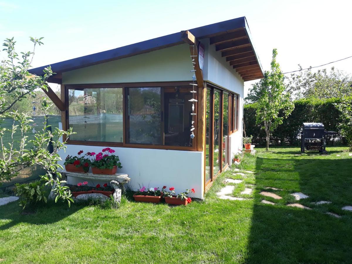 Къща За Гости Ваканция Ezerets Exterior foto
